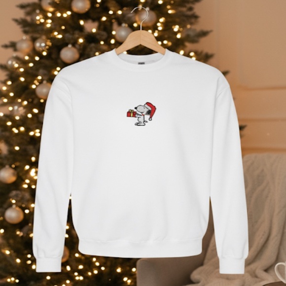 Snoopy Christmas Embroidered Sweater - Picture 1 of 1